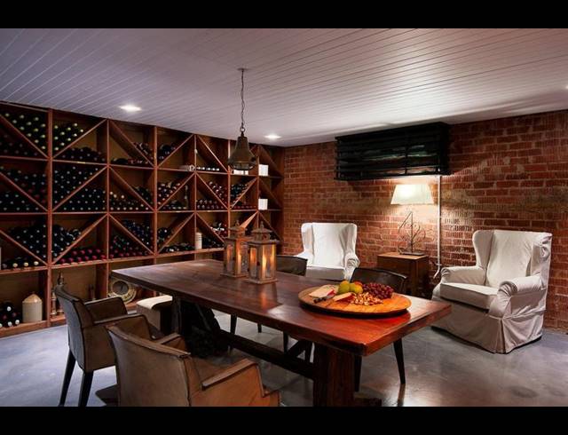 5 BEDROOM HOUSE FOR SALE IN ZINI RIVER ESTATE